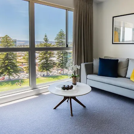 Oaks Glenelg Plaza Pier Suites-3